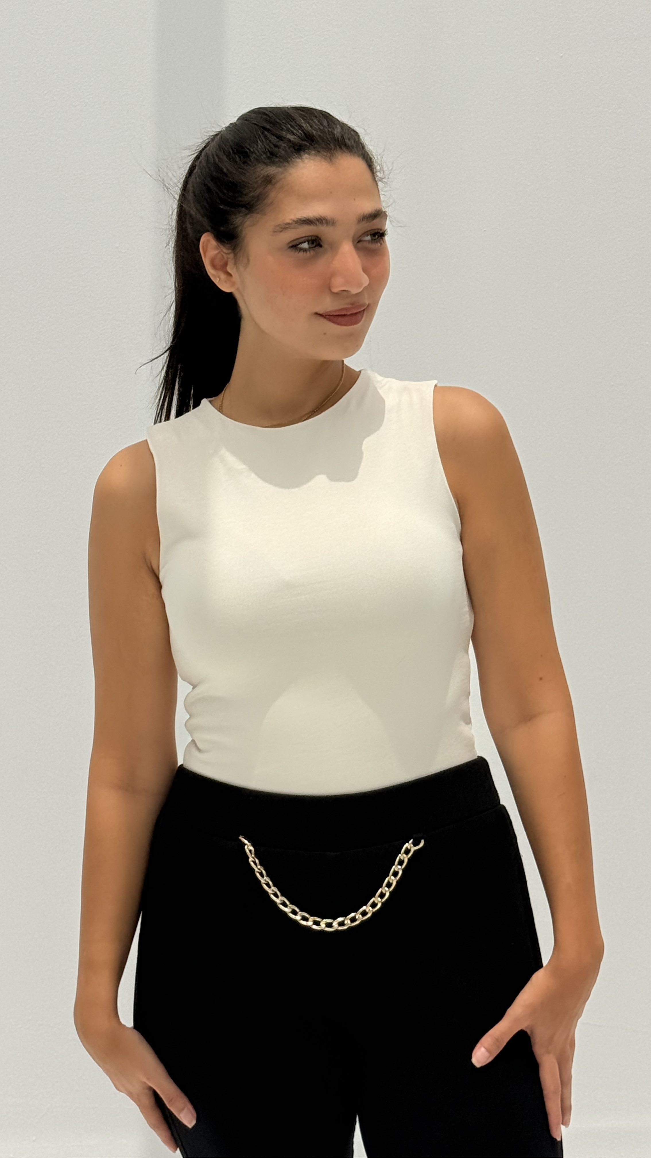 Sleeveless basic top - Beige